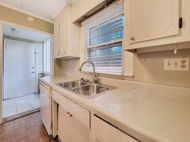 House for rent at 13 Brookview Circle, Greenville, SC 29605