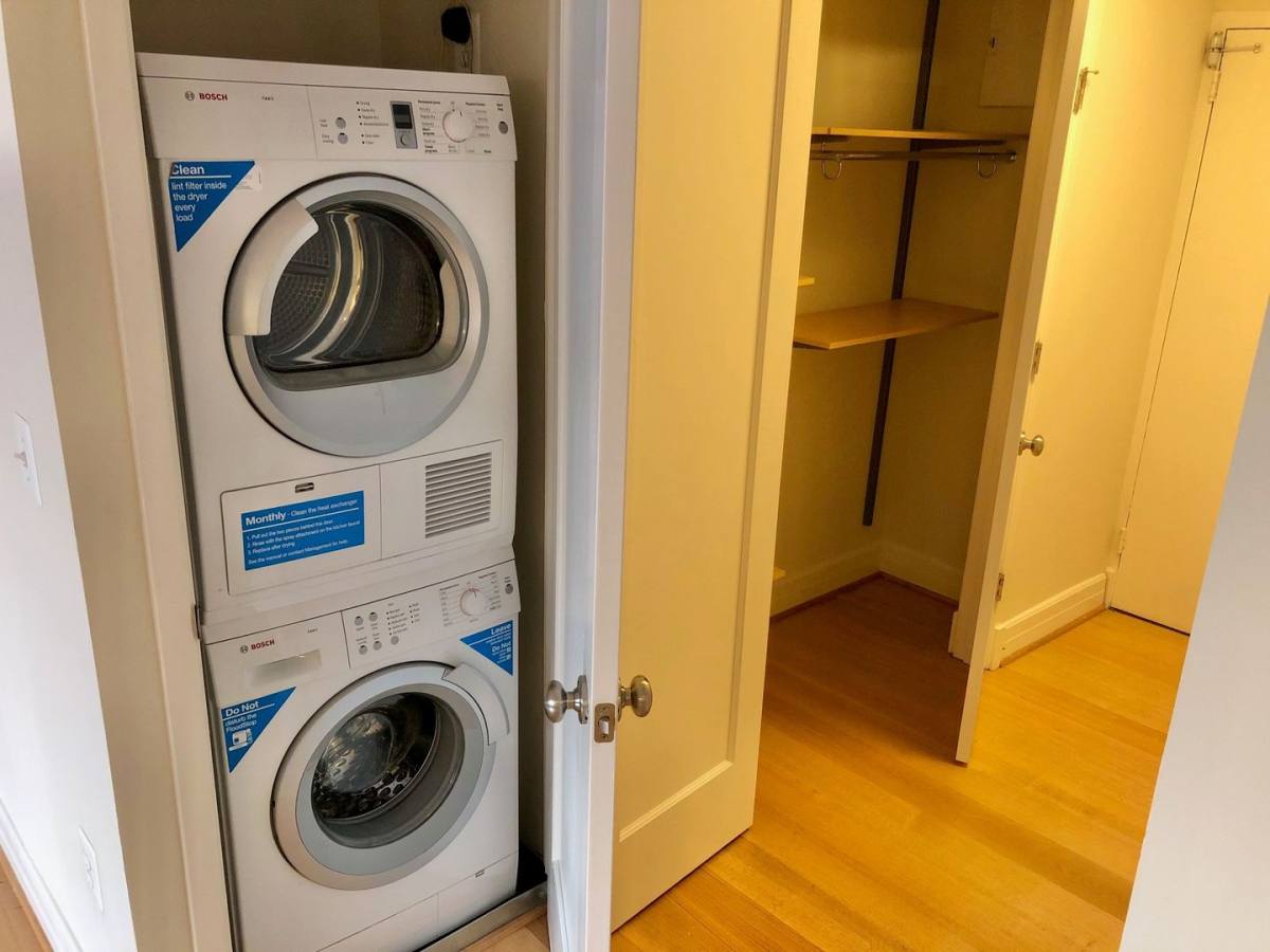 Apartment for rent at 1255 New Hampshire Ave, Washington, DC 20036
