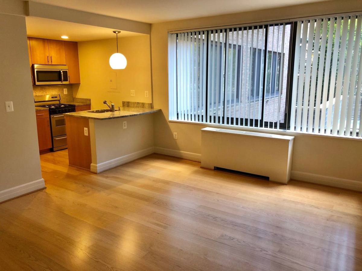 Apartment for rent at 1255 New Hampshire Ave, Washington, DC 20036
