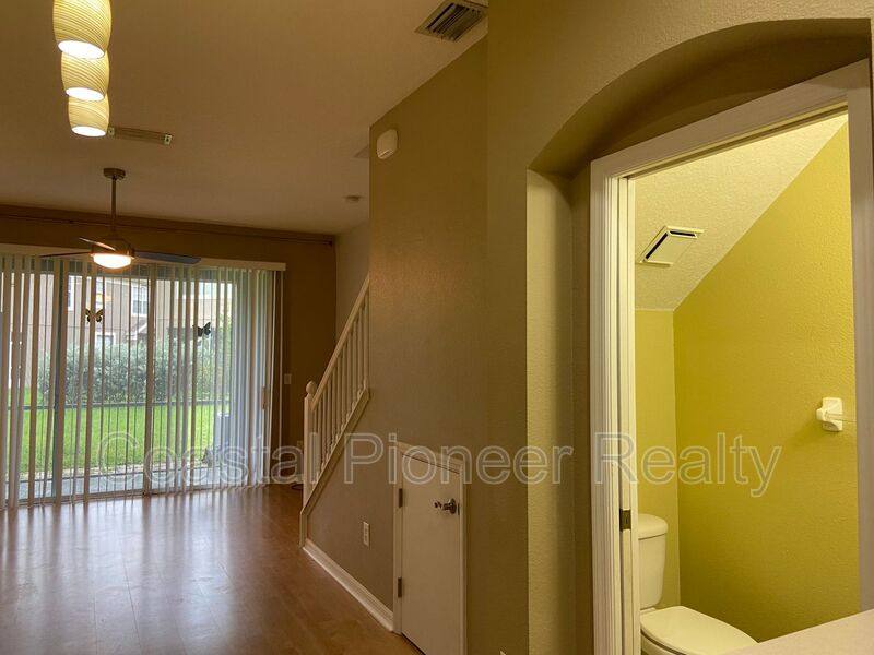 Townhouse for rent at 11221 Windsor Place Circle, Tampa, FL 33626