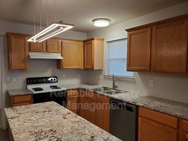 House for rent at 1000 Eden St, Burleson, TX 76028