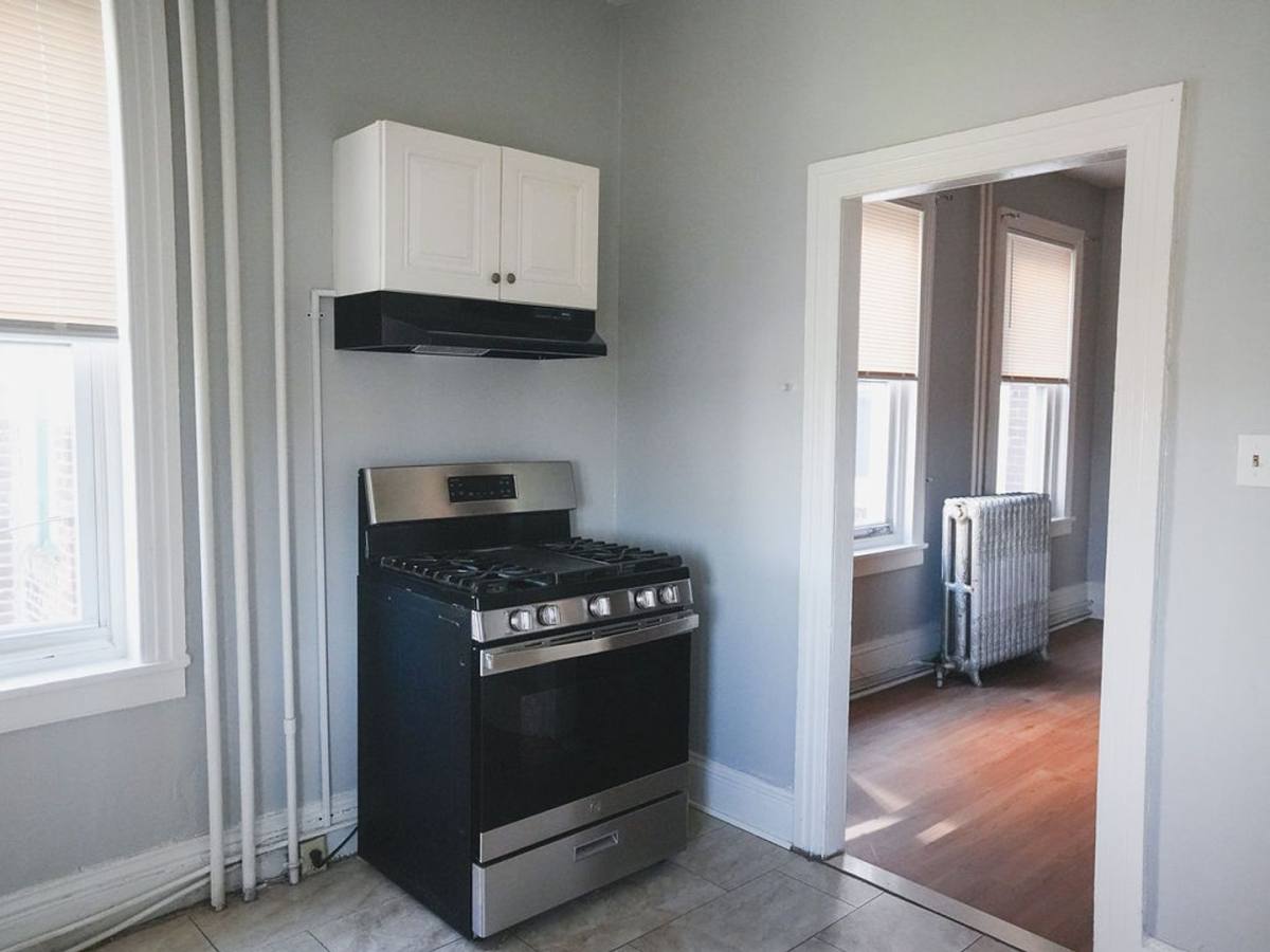 Apartment for rent at 1055 Washington St, Easton, PA 18042