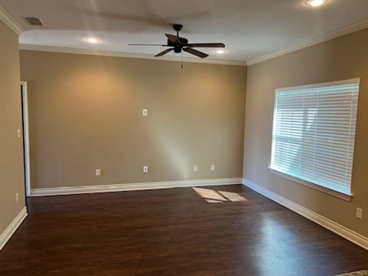 Townhouse for rent at 3920 Mobley Lane, Tyler, TX 75707