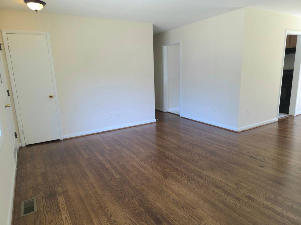 House for rent at 87 Kendall Dr, Newport News, VA 23601