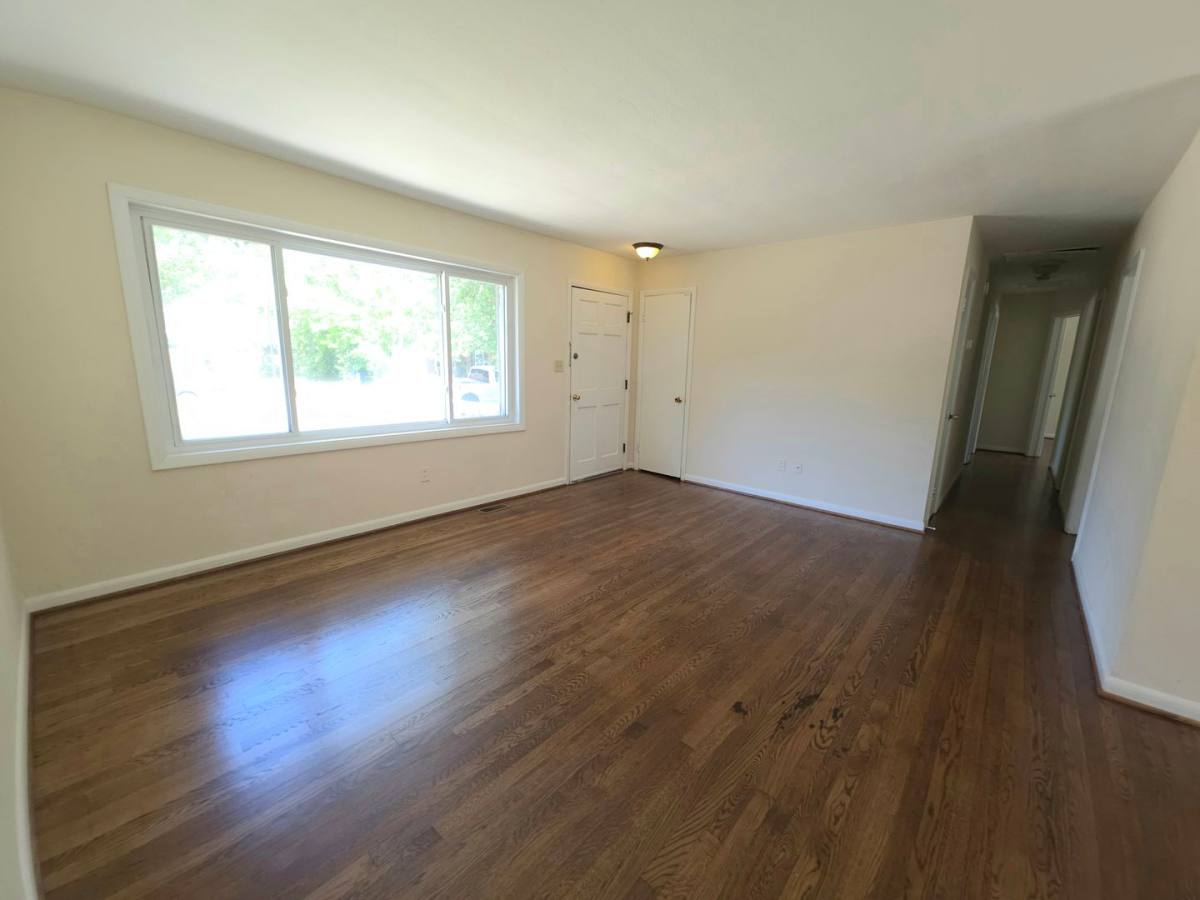 House for rent at 87 Kendall Dr, Newport News, VA 23601