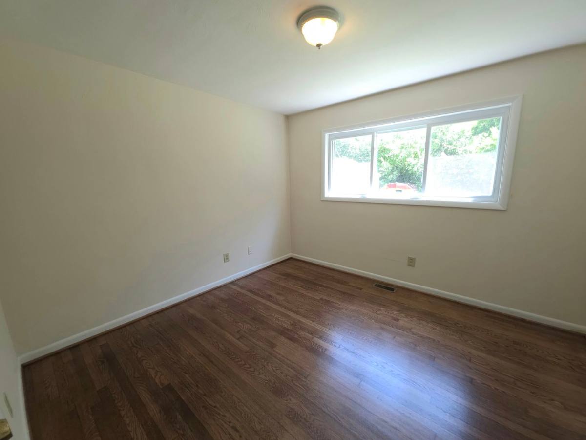 House for rent at 87 Kendall Dr, Newport News, VA 23601