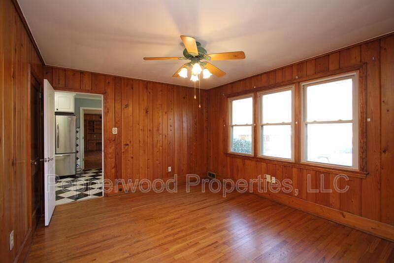 House for rent at 327 N Park Dr, Spartanburg, SC 29302