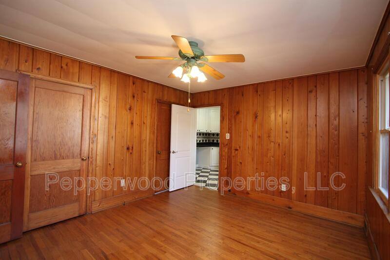 House for rent at 327 N Park Dr, Spartanburg, SC 29302