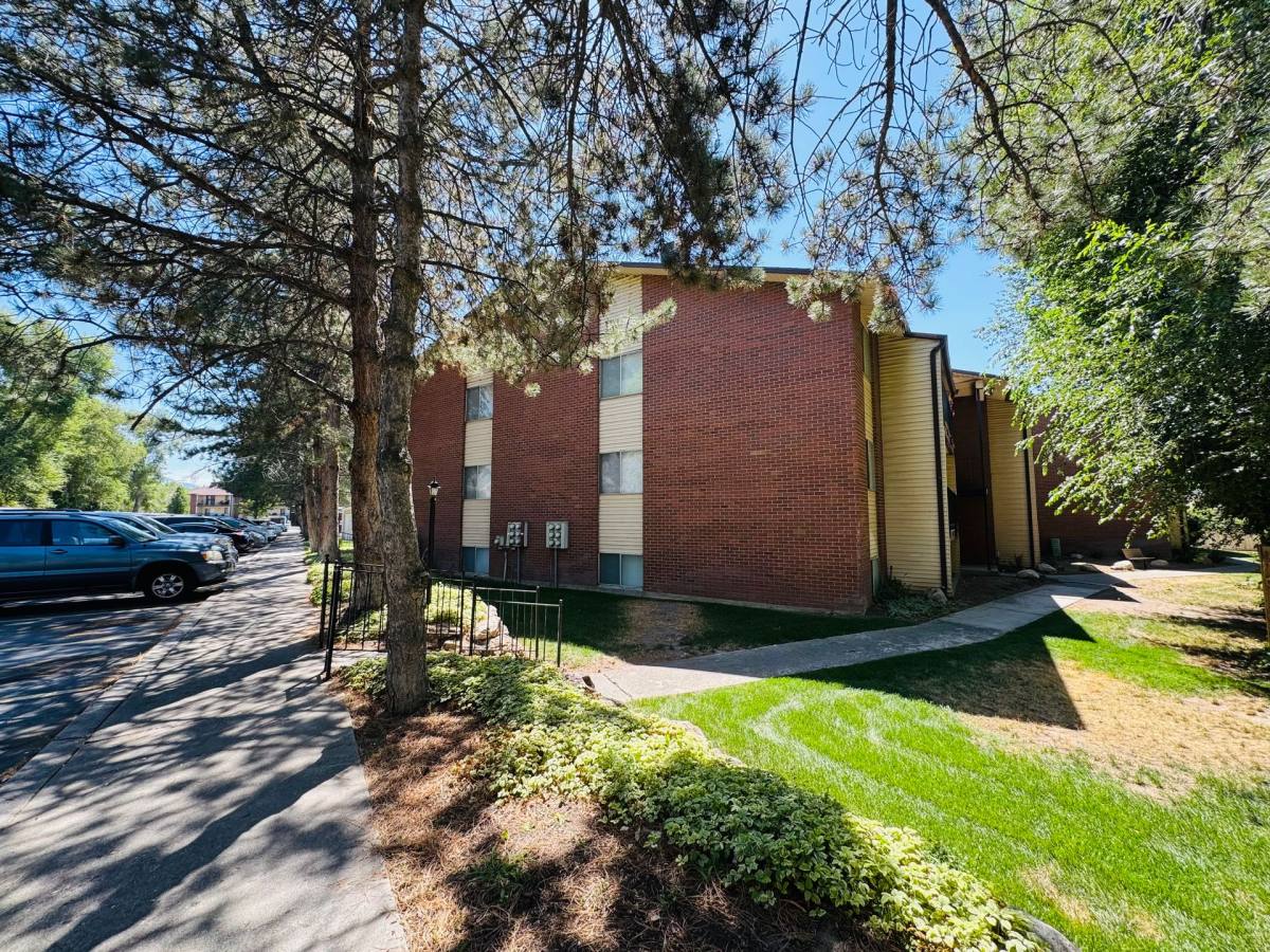 Apartment for rent at 4693 S Brookwillow Cove, Salt Lake City, UT 84117
