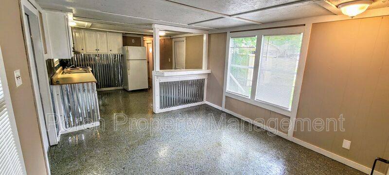 Apartment for rent at 7318 Hayward Ave #3, Pensacola, FL 32526