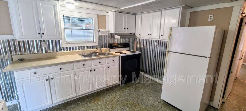 Apartment for rent at 7318 Hayward Ave #3, Pensacola, FL 32526