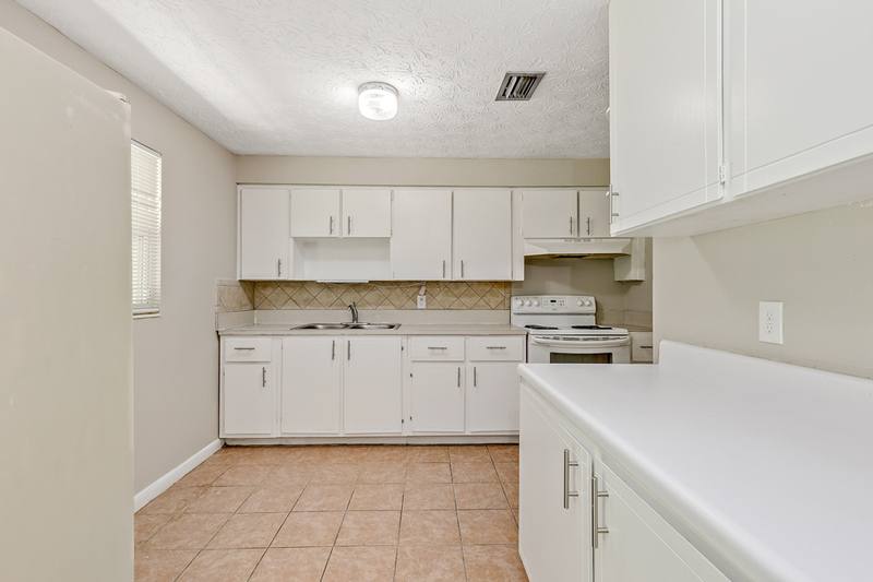 House for rent at 8331 Old Plank Rd, Jacksonville, FL 32220