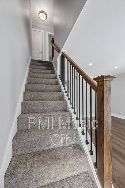 House for rent at 2126B Burns St, Nashville, TN 37216