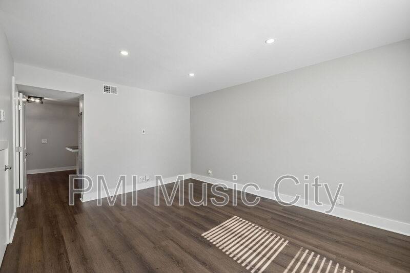 House for rent at 2126B Burns St, Nashville, TN 37216
