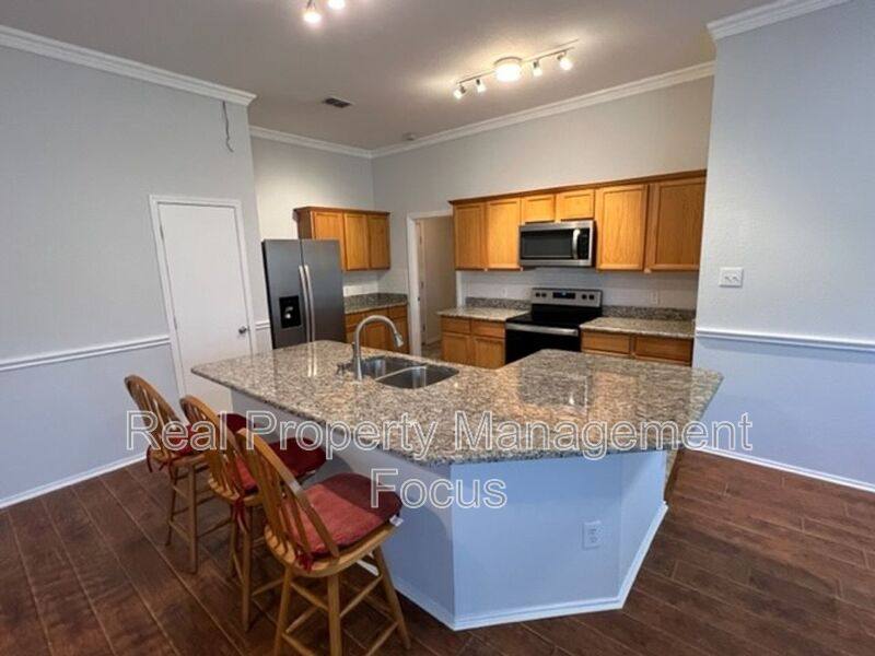 House for rent at 1004 Trickham Dr, Forney, TX 75126