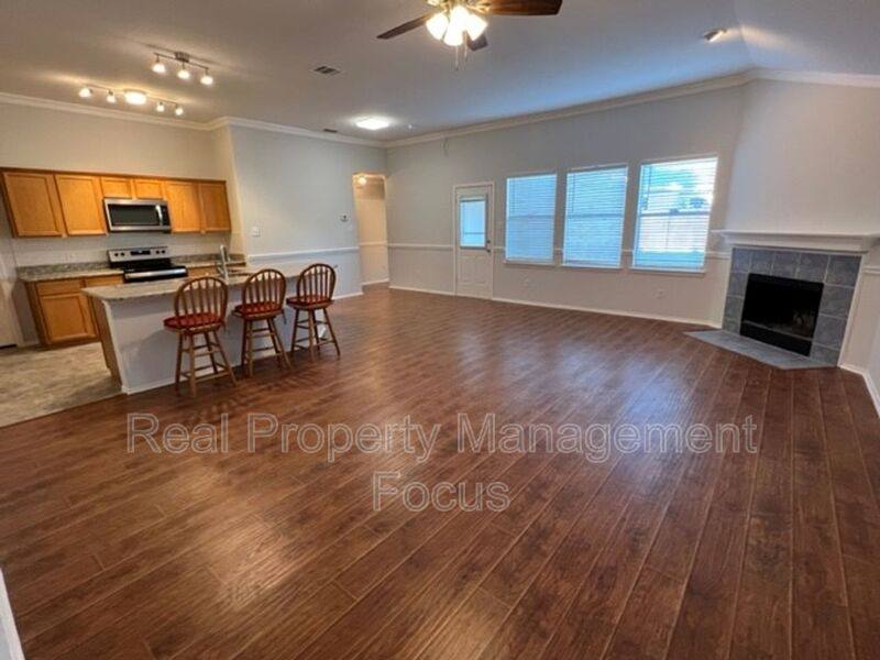 House for rent at 1004 Trickham Dr, Forney, TX 75126