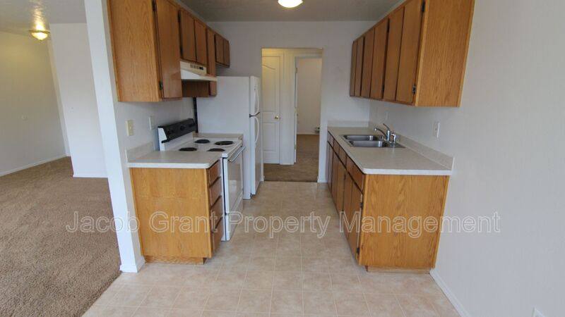 Apartment for rent at 385 Golden St #4, Blackfoot, ID 83221