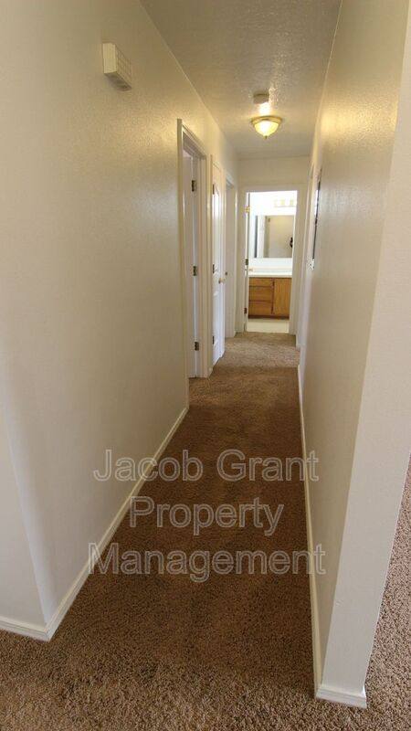 Apartment for rent at 385 Golden St #4, Blackfoot, ID 83221