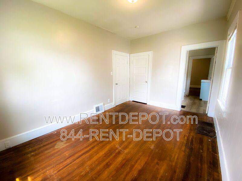 House for rent at 1415 E Indiana St, Evansville, IN 47711