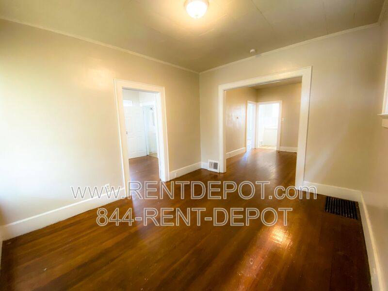 House for rent at 1415 E Indiana St, Evansville, IN 47711