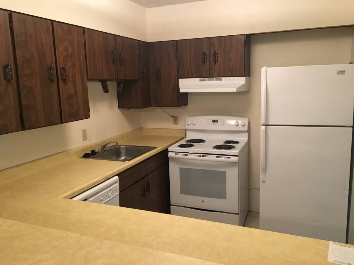 Apartment for rent at 731 & 735 E Stadium Dr, Augusta, KS 67010