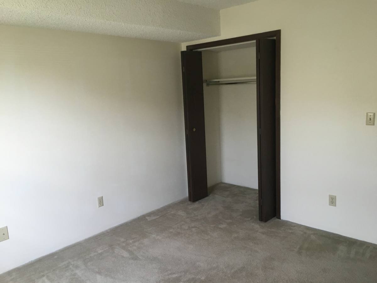 Apartment for rent at 731 & 735 E Stadium Dr, Augusta, KS 67010