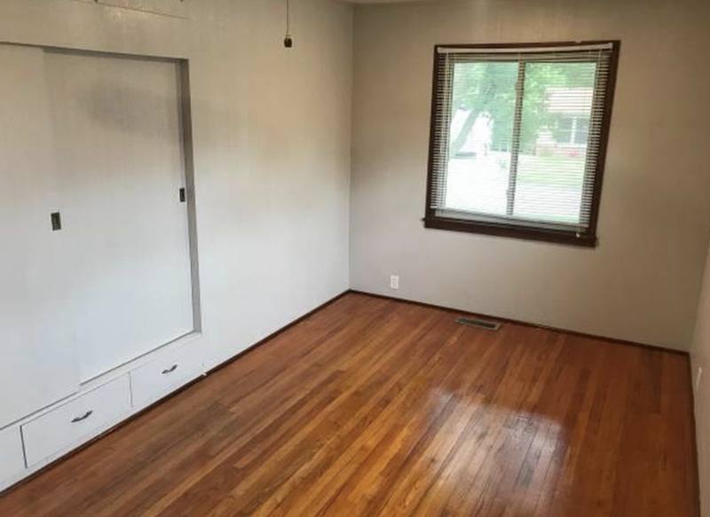 House for rent at 702 S 4th St, Knoxville, IA 50138