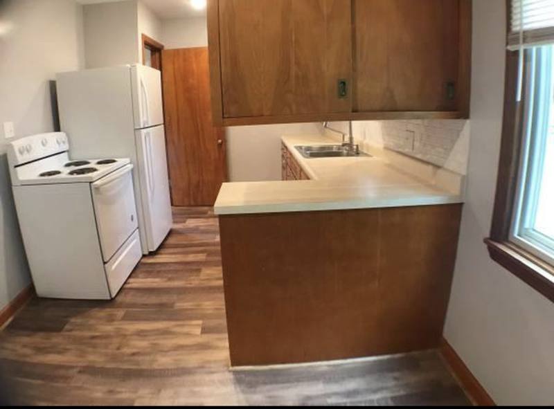House for rent at 702 S 4th St, Knoxville, IA 50138