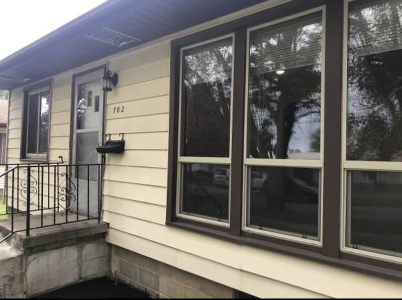 House for rent at 702 S 4th St, Knoxville, IA 50138