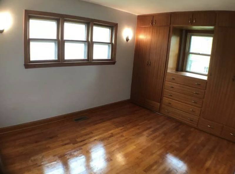House for rent at 702 S 4th St, Knoxville, IA 50138