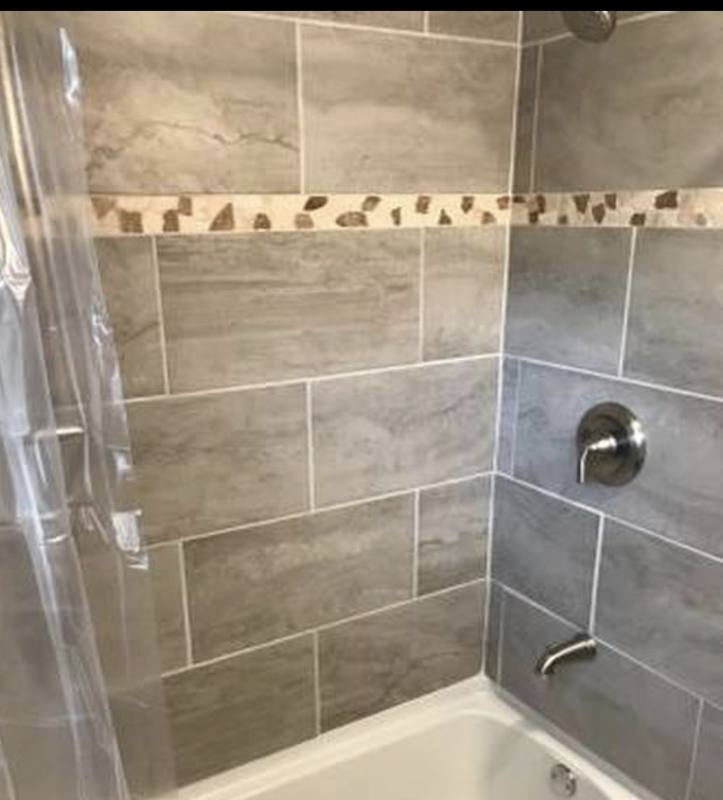 House for rent at 702 S 4th St, Knoxville, IA 50138