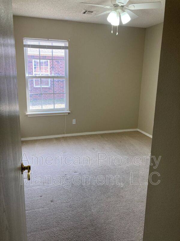 House for rent at 4714 NE Wisconsin St, Bartlesville, OK 74006