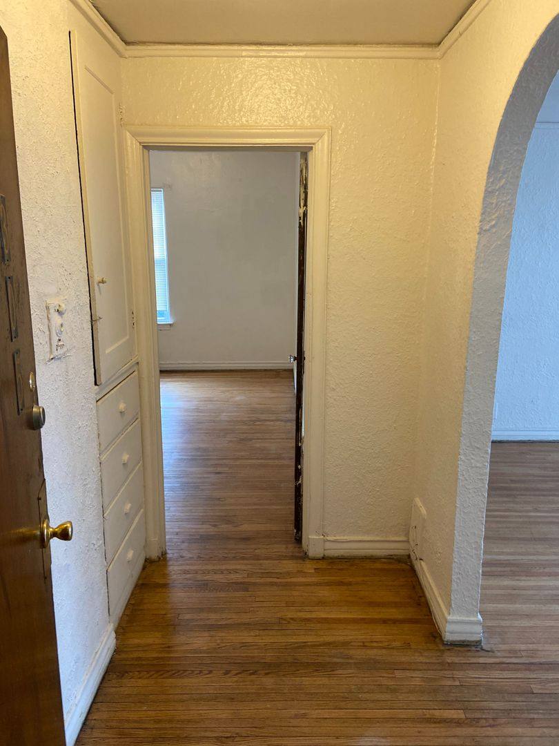 Apartment for rent at 120 Glynn Court, Detroit, MI 48202