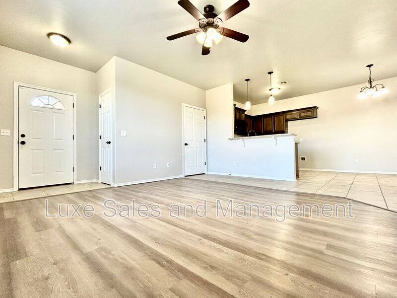 Apartment for rent at 1328 Garden Gate Dr #A, Yukon, OK 73099