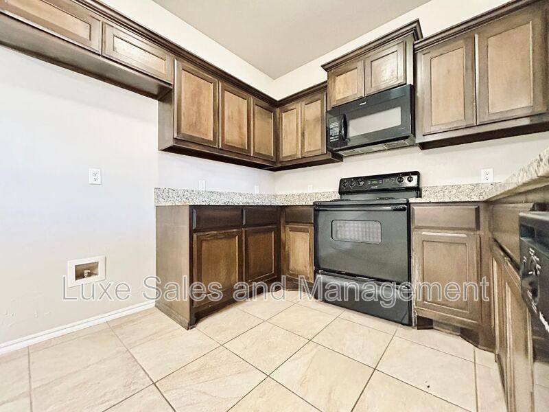 Apartment for rent at 1328 Garden Gate Dr #A, Yukon, OK 73099