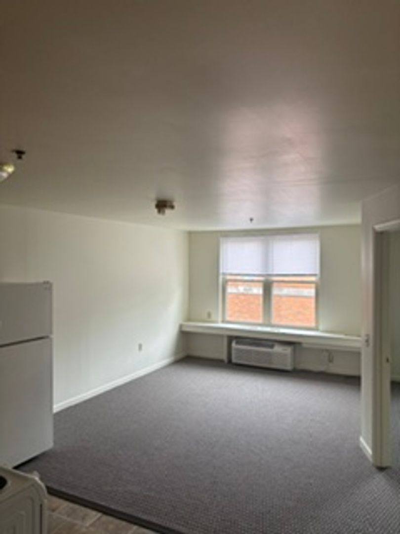 Apartment for rent at 800 Court St, Reading, PA 19601