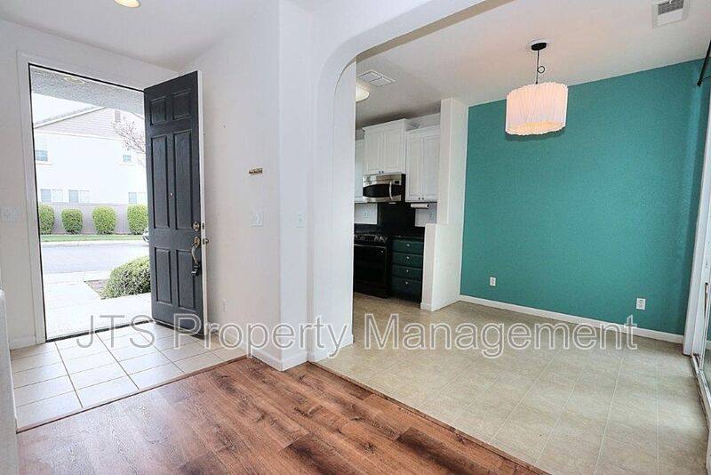 House for rent at 10921 Oakham Dr, Rancho Cordova, CA 95670