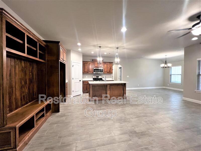 House for rent at 500 NW 176th St, Edmond, OK 73012