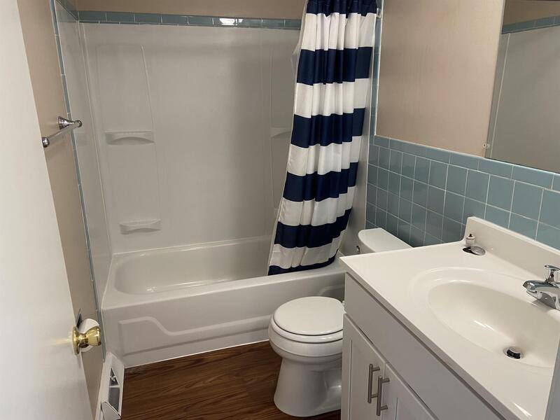 Townhouse for rent at 147 Creekside Dr, Buffalo, NY 14228