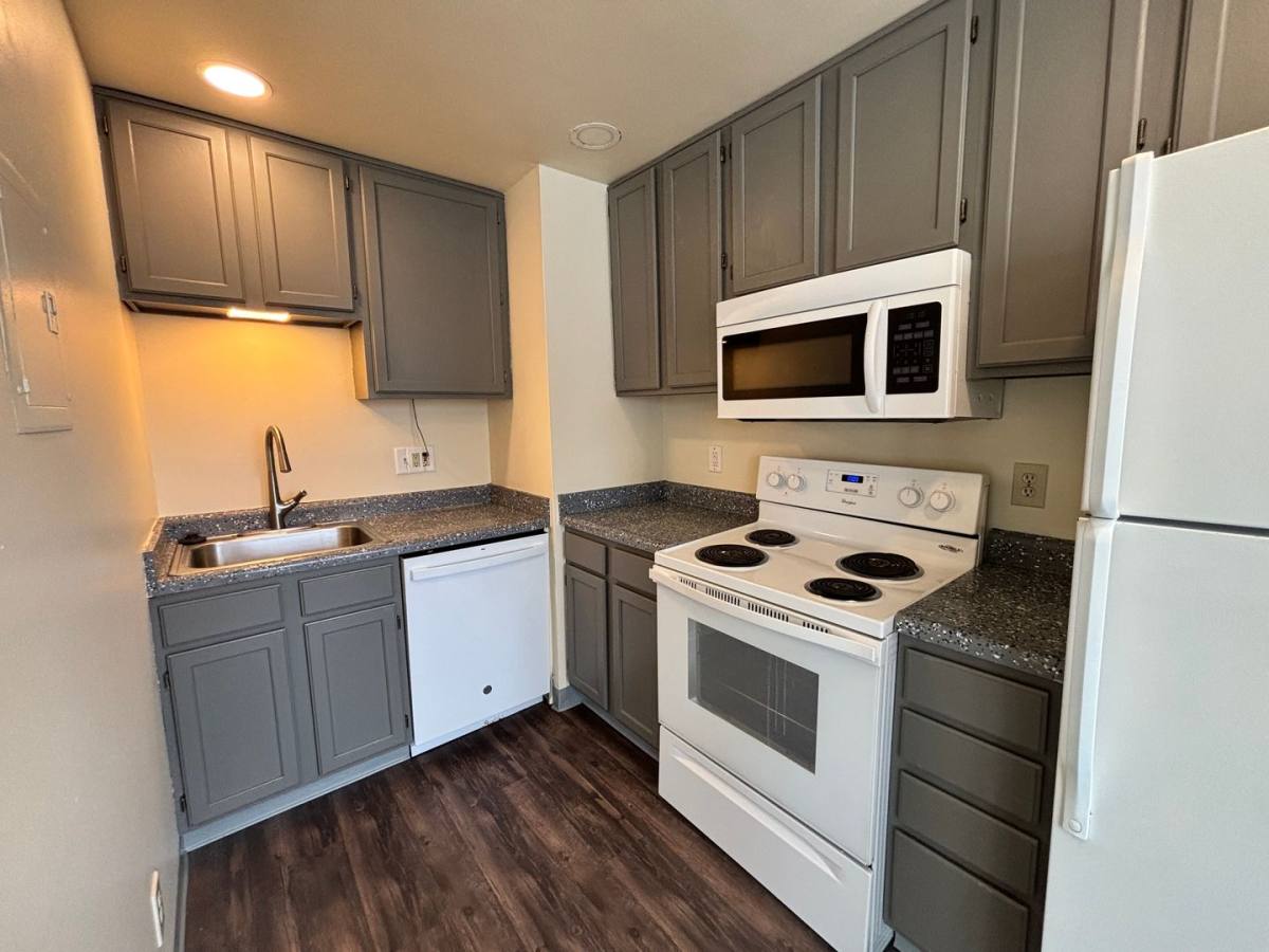 Apartment for rent at 1450 N College Ave, Indianapolis, IN 46202