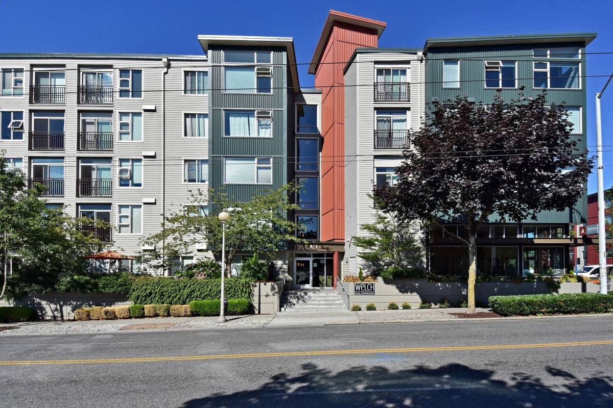 Apartment for rent at 425 23rd Ave S, Seattle, WA 98144