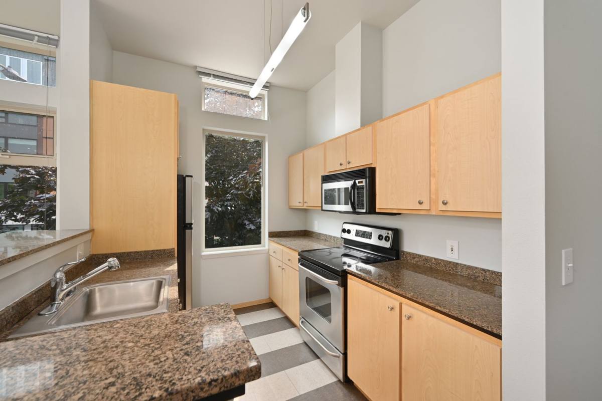 Apartment for rent at 425 23rd Ave S, Seattle, WA 98144