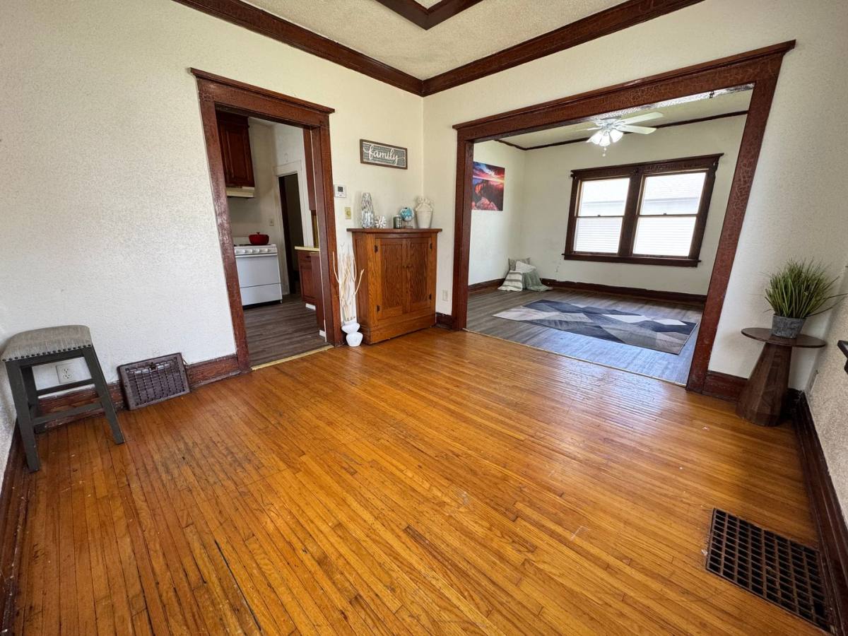 House for rent at 826 Williston Ave, Waterloo, IA 50702