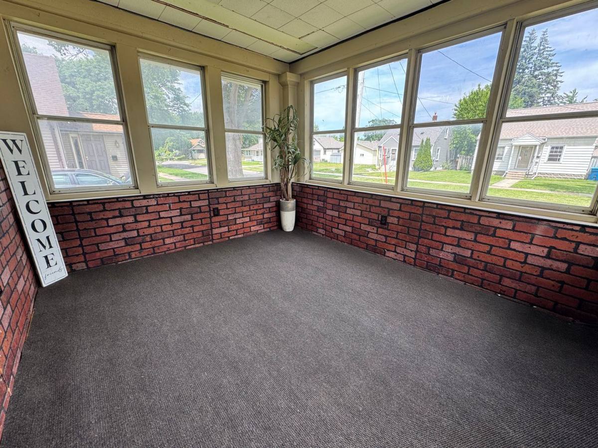 House for rent at 826 Williston Ave, Waterloo, IA 50702