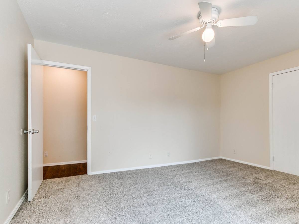 House for rent at 504 N Davis, Oklahoma City, OK 73127