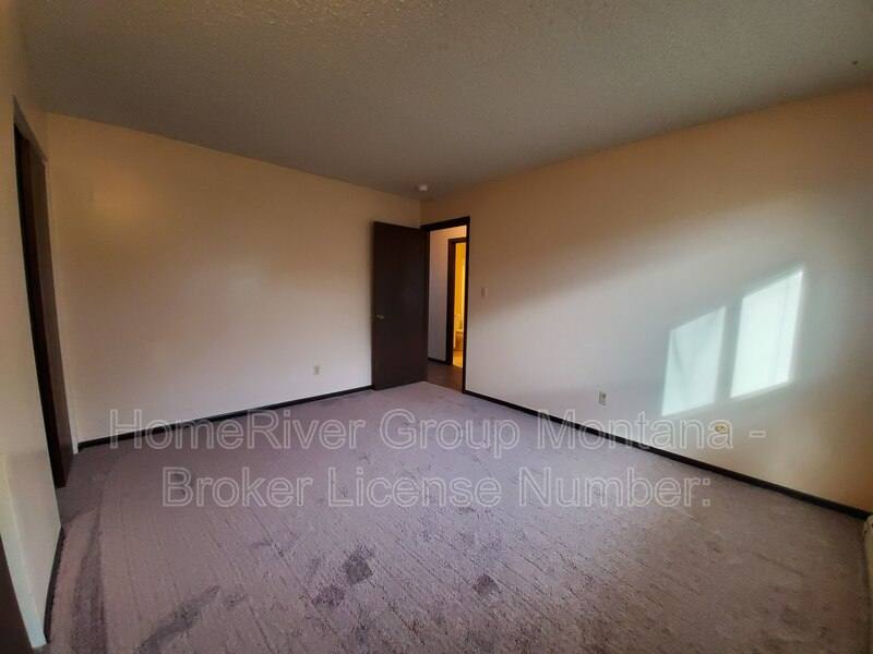 Apartment for rent at 909 Pattee Creek Dr E, Missoula, MT 59801