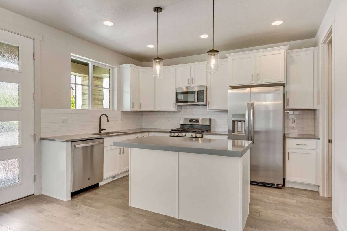 House for rent at 2412 N Sunmore Way, Lehi, UT 84043