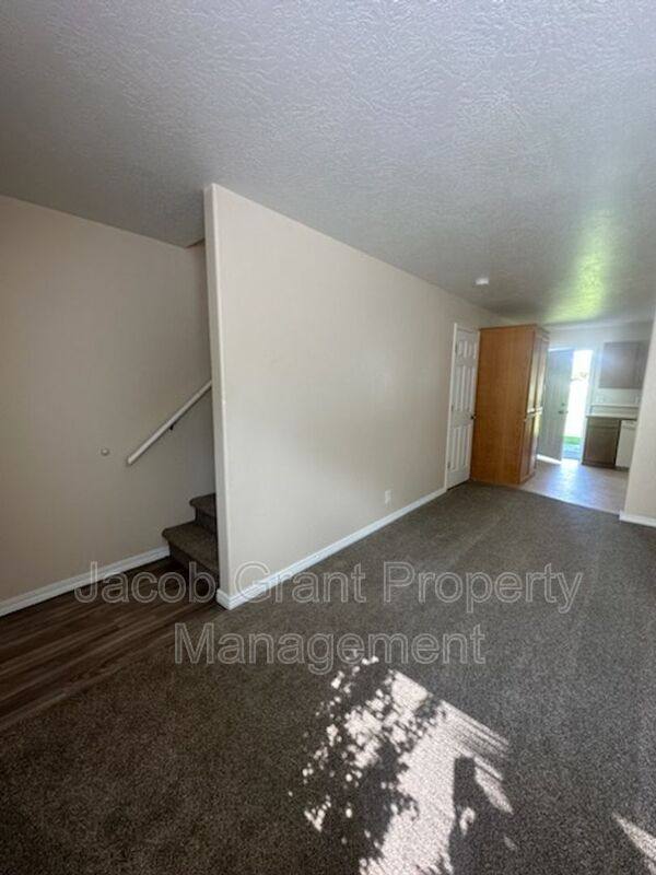 Townhouse for rent at 4946 Cole St #4, Pocatello, ID 83202