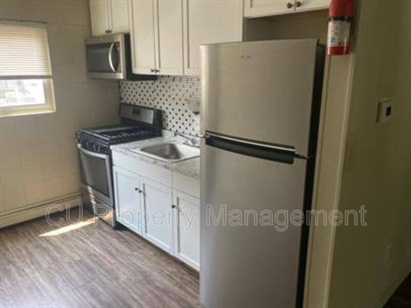 Apartment for rent at 801 W Hill St #2, Champaign, IL 61821