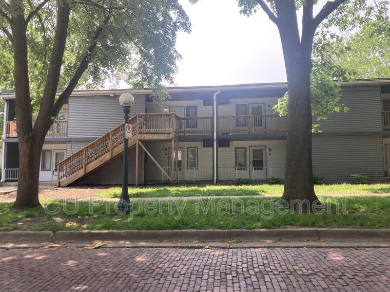 Apartment for rent at 801 W Hill St #2, Champaign, IL 61821